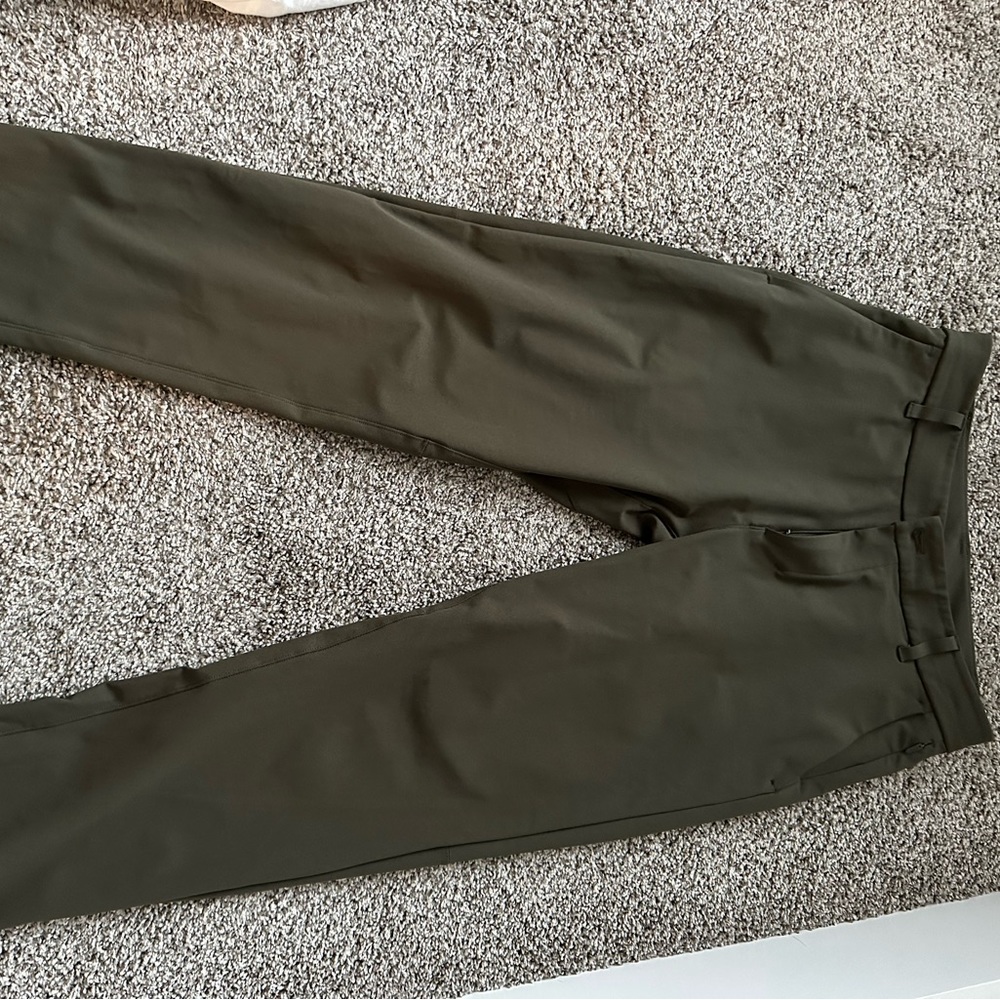 Mens Lululemon Commission Pant Classic Fit 30” Dark Olive